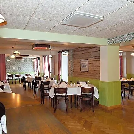 Hotell Raepina 3* Ряпина